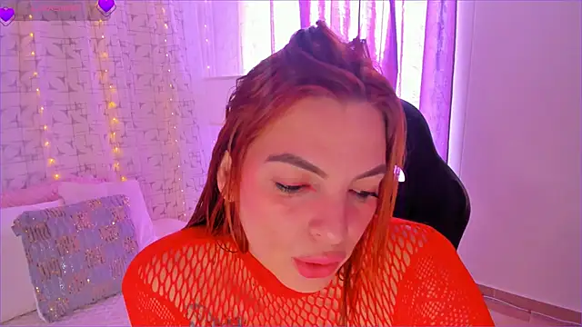 Snapshot of emilia_rey_ chatting on March 2025 07:56:01 PM emilia rey online show from March 2025 07:56:01 PM