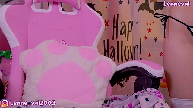 Lenneval1 online show from October 2025 02:09:02 AM