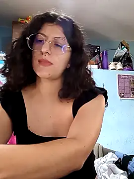 Snapshot of LoveElectra chatting on April 2026 01:44:02 PM LoveElectra online show from April 2026 01:44:02 PM