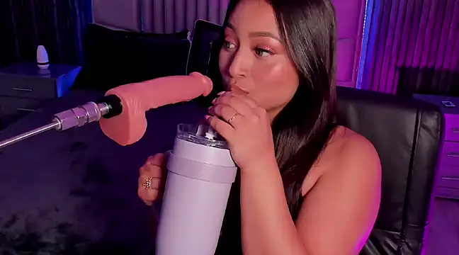 Snapshot of Lillyortiz chatting on January 2025 11:13:01 PM Lillyortiz online show from January 2025 11:13:01 PM