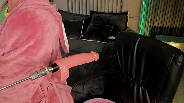 Snapshot of Lillyortiz chatting on March 2025 08:38:02 PM Lillyortiz online show from March 2025 08:38:02 PM