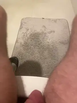 Snapshot of karkerkor chatting on December 2025 05:18:02 PM karkerkor online show from December 2025 05:18:02 PM