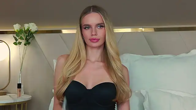 KristinaMaers online show from December 2025 12:04:02 AM