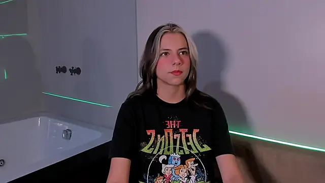 Snapshot of ArtemisaBlake chatting on December 2024 08:57:02 PM ArtemisaBlake online show from December 2024 08:57:02 PM