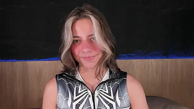 Snapshot of ArtemisaBlake chatting on February 2025 09:41:02 PM ArtemisaBlake online show from February 2025 09:41:02 PM