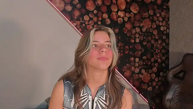 Snapshot of ArtemisaBlake chatting on February 2025 07:10:01 PM ArtemisaBlake online show from February 2025 07:10:01 PM