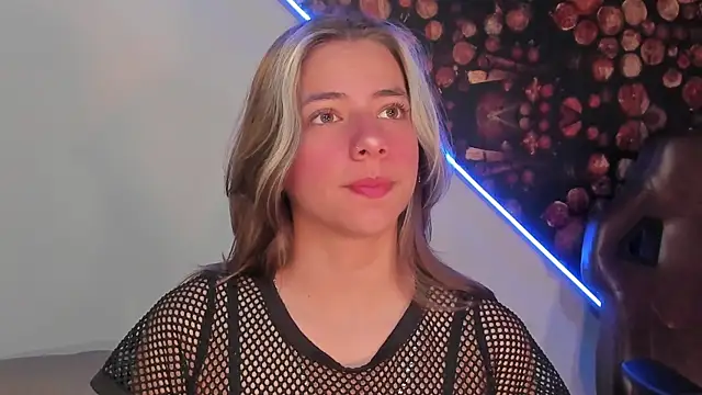 Snapshot of ArtemisaBlake chatting on February 2025 03:48:02 PM ArtemisaBlake online show from February 2025 03:48:02 PM