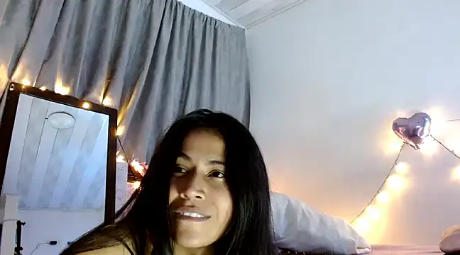 Snapshot of brihanna_lena chatting on December 2024 07:39:01 AM brihanna lena online show from December 2024 07:39:01 AM