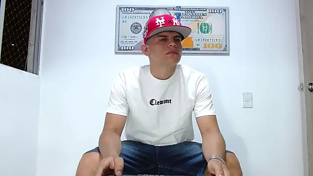 Snapshot of boss_of_cash chatting on July 2026 01:45:02 AM boss of cash online show from July 2026 01:45:02 AM