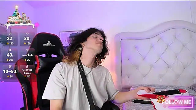 sett and gwen online show from December 2024 09:20:02 PM