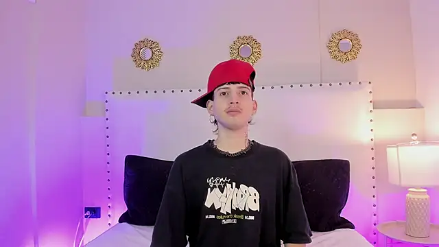 Snapshot of sett_and_gwen chatting on November 2025 04:12:02 AM sett and gwen online show from November 2025 04:12:02 AM