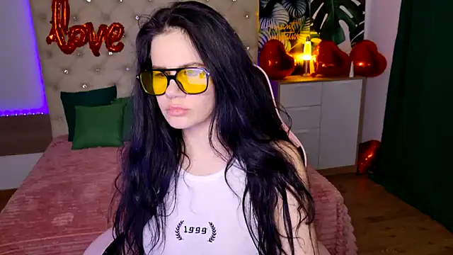 Snapshot of KattieSims chatting on February 2025 11:16:01 PM KattieSims online show from February 2025 11:16:01 PM