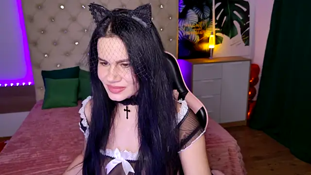 Snapshot of KattieSims chatting on February 2025 01:14:02 AM KattieSims online show from February 2025 01:14:02 AM