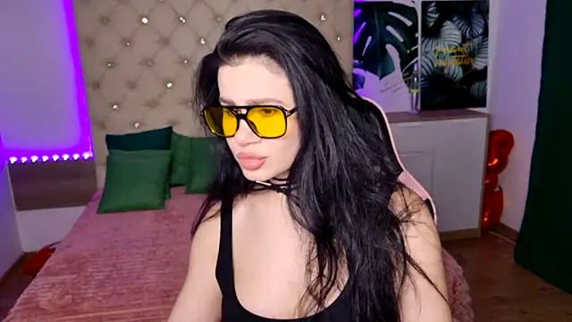 Snapshot of KattieSims chatting on February 2025 06:48:02 PM KattieSims online show from February 2025 06:48:02 PM