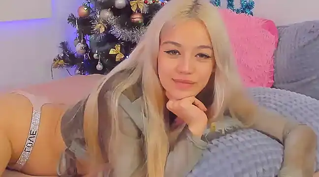 Snapshot of STELLA_RICH chatting on December 2024 12:39:02 AM STELLA RICH online show from December 2024 12:39:02 AM