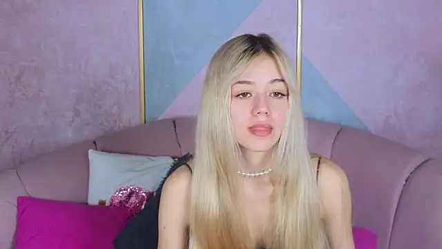 Snapshot of STELLA_RICH chatting on February 2025 03:58:02 AM STELLA RICH online show from February 2025 03:58:02 AM
