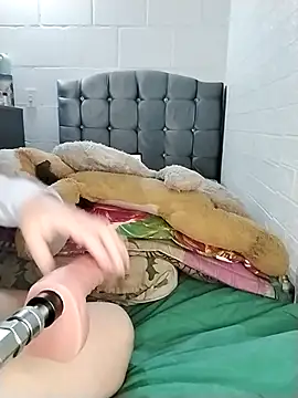 Snapshot of Yaz_Moon chatting on October 2025 01:17:01 AM Yaz Moon online show from October 2025 01:17:01 AM