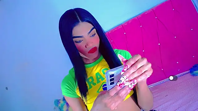 Theylor Rouse online show from October 2025 08:31:02 AM