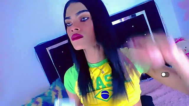 Theylor Rouse online show from November 2025 09:37:02 AM