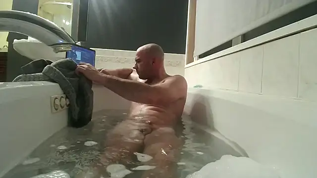 Nickj630 online show from December 2025 02:17:02 AM