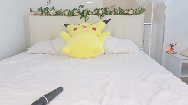 Snapshot of Akina_starr chatting on October 2025 08:57:01 AM Akina starr online show from October 2025 08:57:01 AM