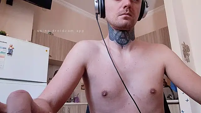 Snapshot of HappyZebra13 chatting on March 2025 11:01:02 AM HappyZebra13 online show from March 2025 11:01:02 AM