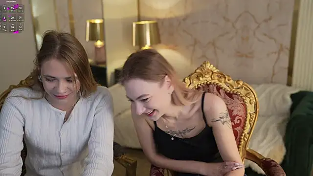 Snapshot of Ewa_Pearl chatting on October 2025 06:49:01 AM Ewa Pearl online show from October 2025 06:49:01 AM