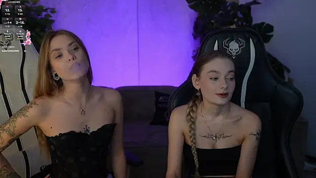 Snapshot of Ewa_Pearl chatting on November 2025 03:45:02 PM Ewa Pearl online show from November 2025 03:45:02 PM