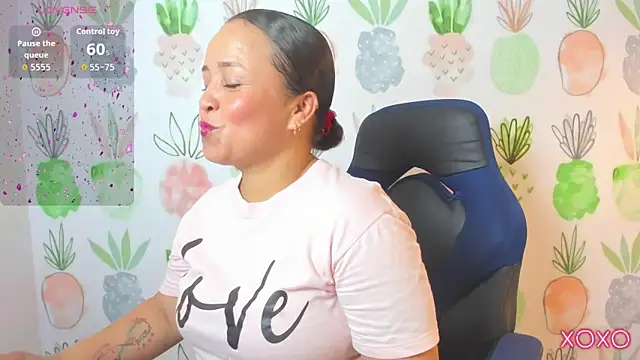 Snapshot of linda_rios_ chatting on September 2025 07:14:02 PM linda rios online show from September 2025 07:14:02 PM