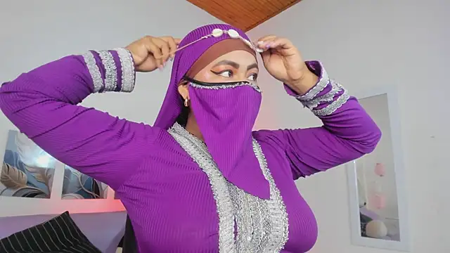 jazmin anbar online show from May 2026 10:05:02 PM