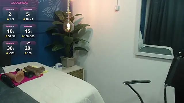 Snapshot of sasi_luna chatting on September 2025 02:10:01 PM sasi luna online show from September 2025 02:10:01 PM