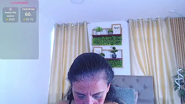 sasi luna online show from December 2025 07:53:02 PM