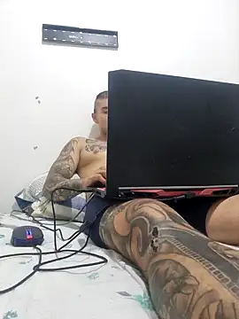 Snapshot of cris21324 chatting on December 2024 12:51:02 AM cris21324 online show from December 2024 12:51:02 AM