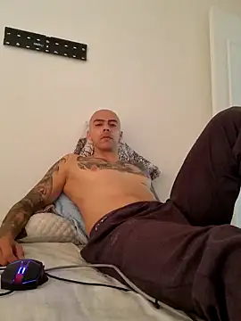 Snapshot of cris21324 chatting on January 2025 08:51:01 PM cris21324 online show from January 2025 08:51:01 PM