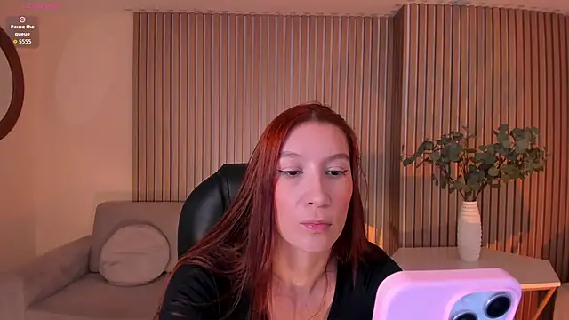 MiaFarrell  online show from June 2026 04:18:01 PM