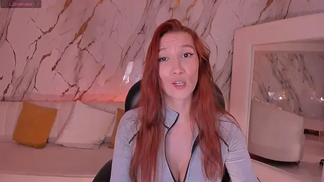 MiaFarrell  online show from June 2026 05:23:01 PM