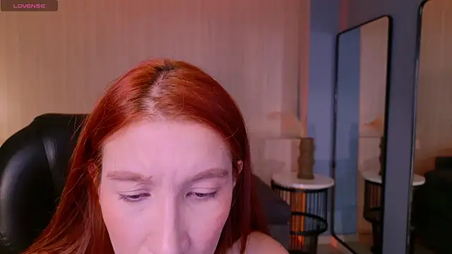 MiaFarrell  online show from June 2026 05:23:01 PM