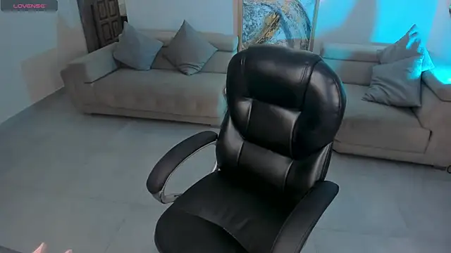 BellaCarteer  online show from September 2025 11:21:01 PM