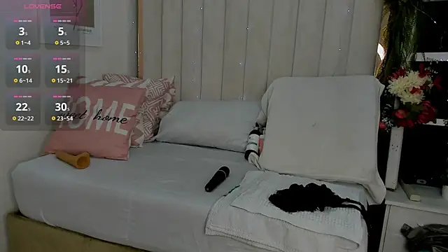 africa holmes online show from October 2025 01:48:02 AM