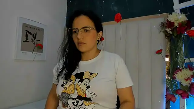 africa holmes online show from April 2026 02:14:02 AM
