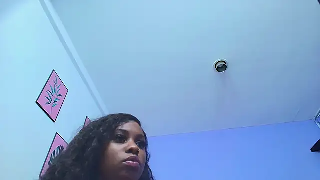 Snapshot of kinkyandsavage chatting on January 2025 12:22:01 PM kinkyandsavage online show from January 2025 12:22:01 PM