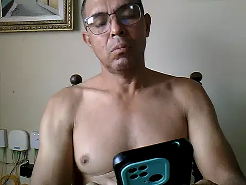 Alex011277 online show from October 2025 12:11:01 PM