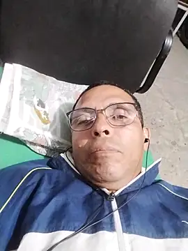 Alex011277 online show from October 2025 03:18:02 AM