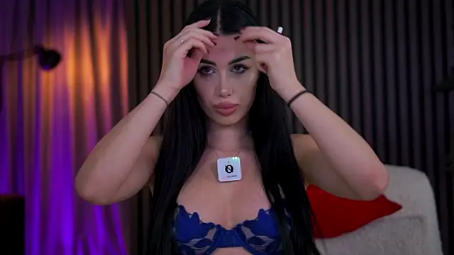 Jenna Day online show from December 2025 07:18:01 PM