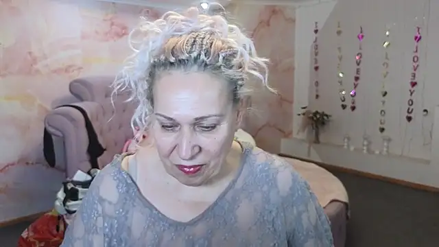 Penelope Pinky online show from November 2025 11:11:02 AM