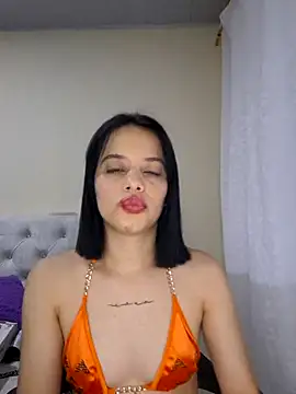 franchezkavegaaa online show from October 2025 12:06:01 PM