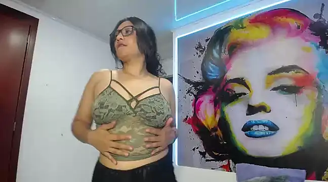 Snapshot of karime_sexygirl chatting on January 2025 11:14:01 AM karime sexygirl online show from January 2025 11:14:01 AM