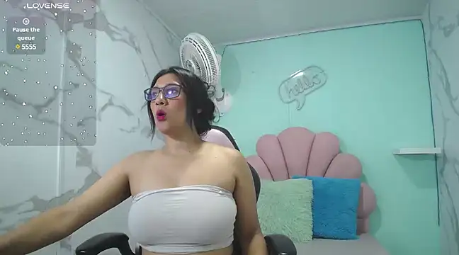 Snapshot of karime_sexygirl chatting on January 2025 12:00:01 PM karime sexygirl online show from January 2025 12:00:01 PM