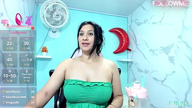 Snapshot of karime_sexygirl chatting on October 2025 11:33:02 AM karime sexygirl online show from October 2025 11:33:02 AM