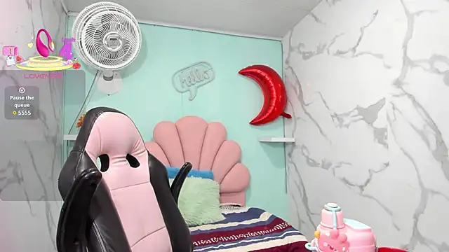 Snapshot of karime_sexygirl chatting on October 2025 03:27:01 PM karime sexygirl online show from October 2025 03:27:01 PM